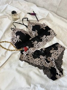 It’s a Date Lingerie Set