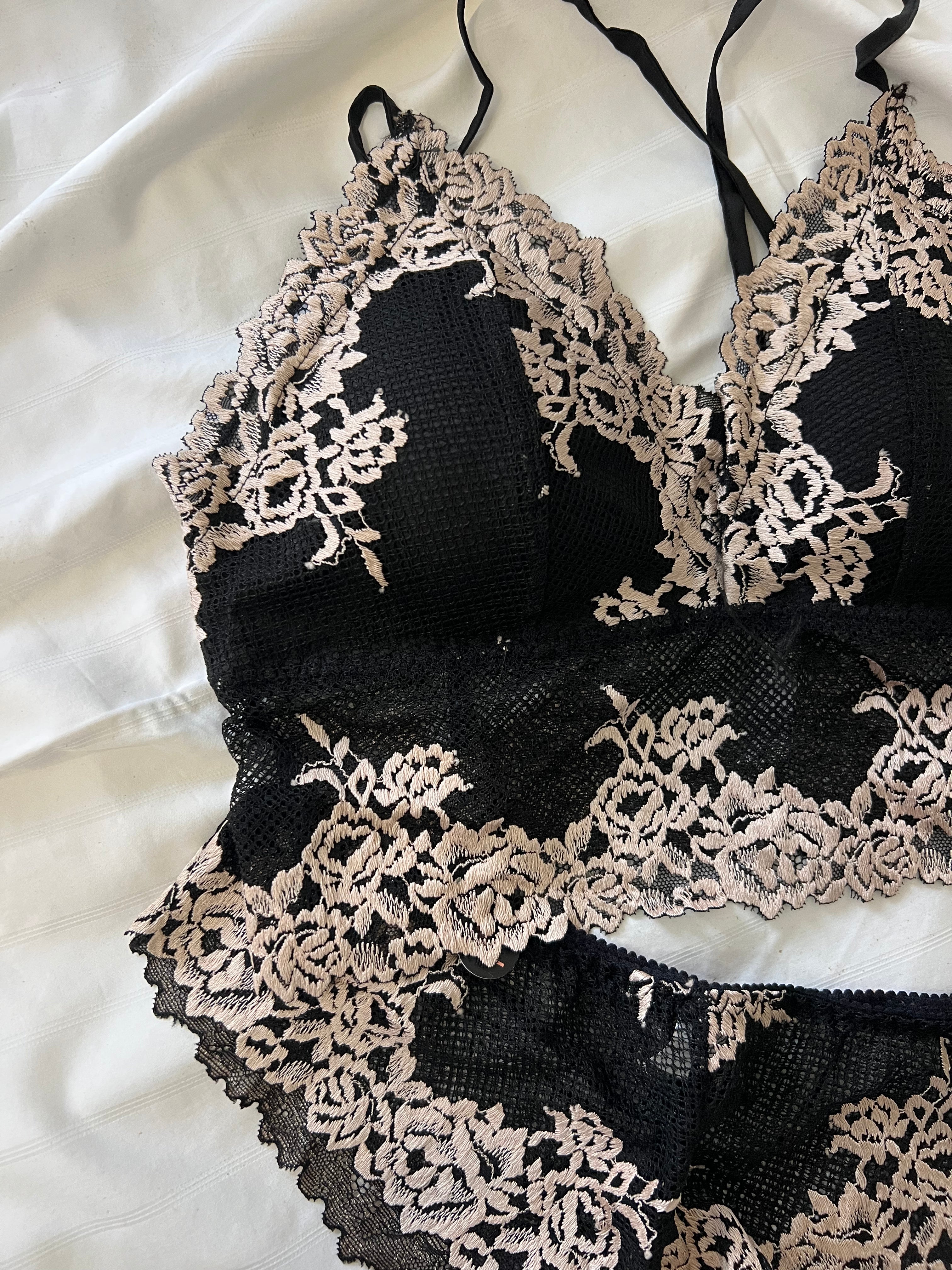 It’s a Date Lingerie Set